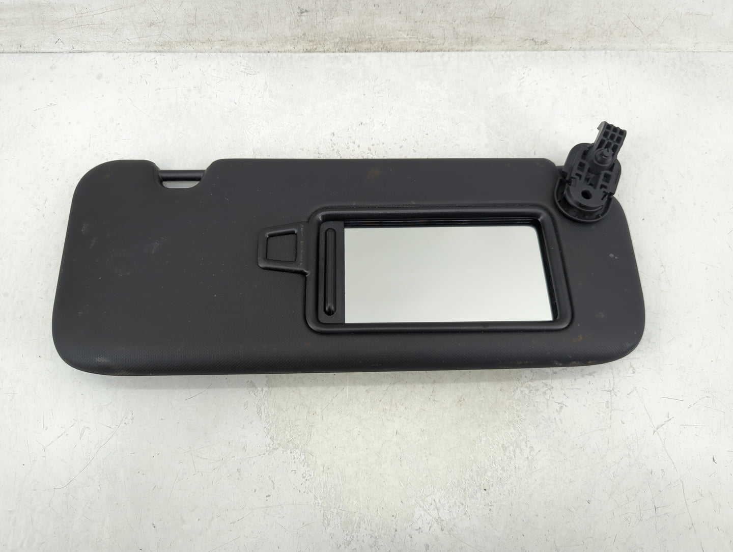 2025 Hyundai Elantra Sun Visor Shade Replacement Passenger Right Mirror Fits OEM Used Auto Parts - Oemusedautoparts1.com