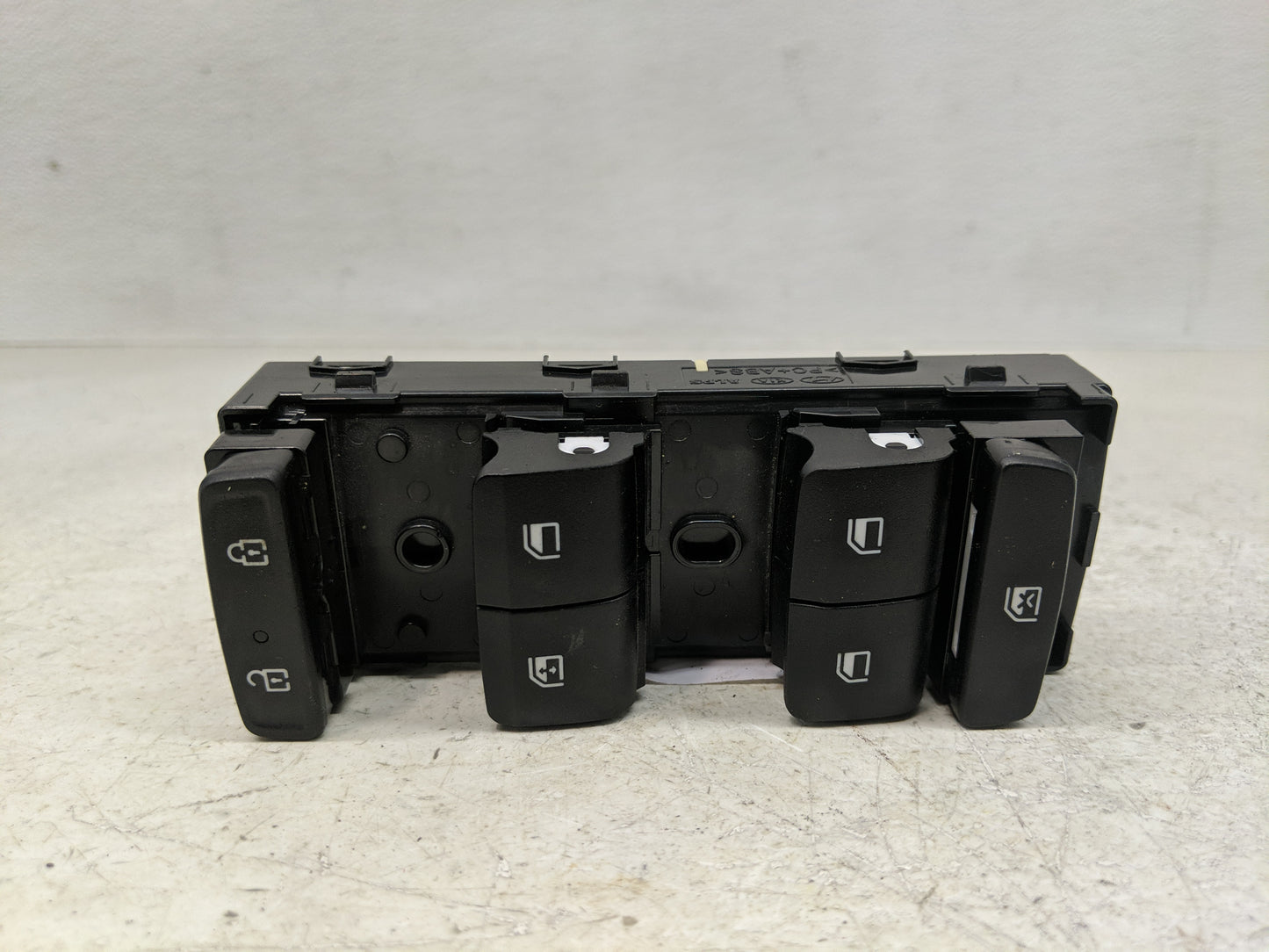 2025 Hyundai Elantra Master Power Window Switch Replacement Driver Side Left P/N:93571-AA2104X Fits OEM Used Auto Parts - Oe