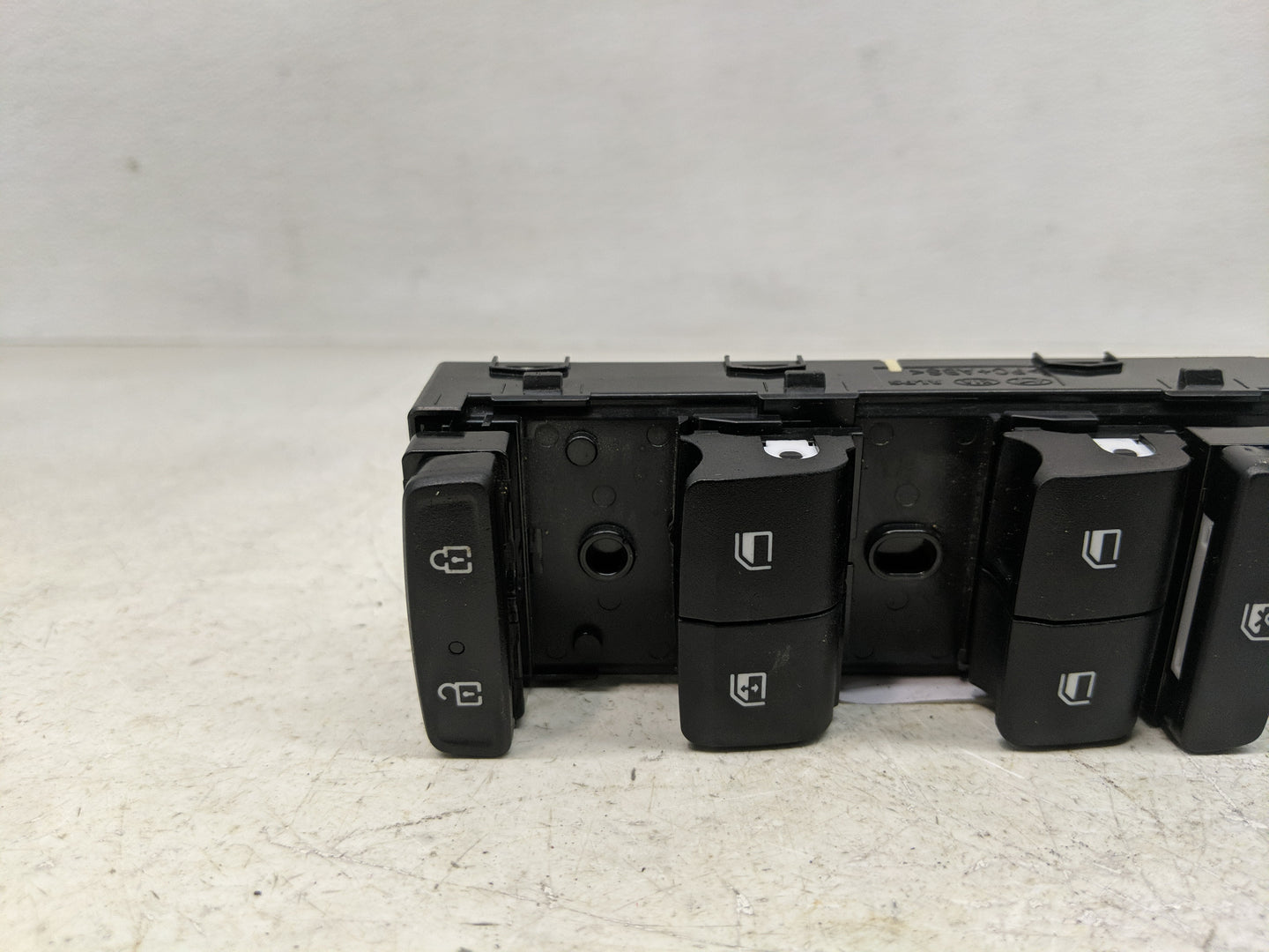 2025 Hyundai Elantra Master Power Window Switch Replacement Driver Side Left P/N:93571-AA2104X Fits OEM Used Auto Parts - Oe