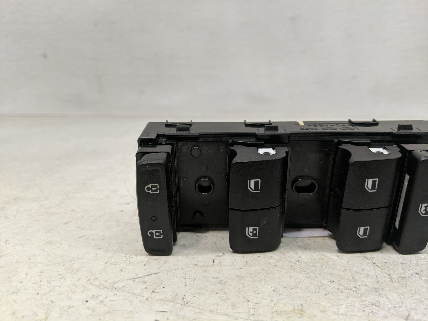 2025 Hyundai Elantra Master Power Window Switch Replacement Driver Side Left P/N:93571-AA2104X Fits OEM Used Auto Parts - Oe