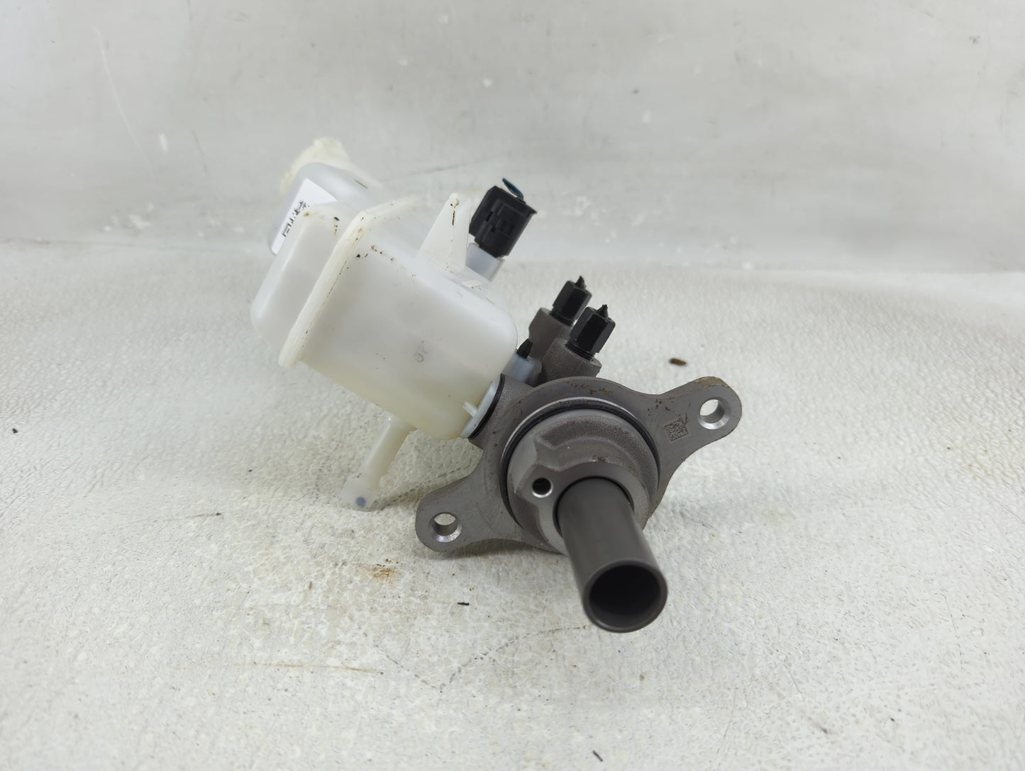 2025 Hyundai Elantra Brake Master Cylinder - Oemusedautoparts1.com
