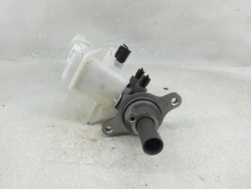 2025 Hyundai Elantra Brake Master Cylinder