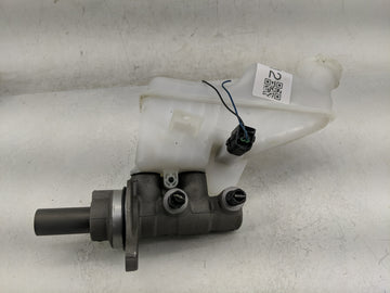 2025 Hyundai Elantra Brake Master Cylinder - Oemusedautoparts1.com
