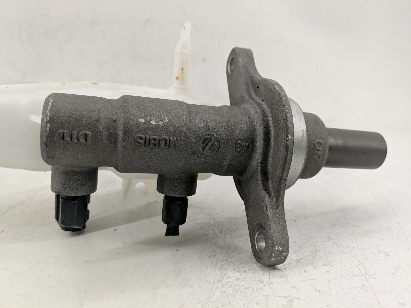 2025 Hyundai Elantra Brake Master Cylinder - Oemusedautoparts1.com