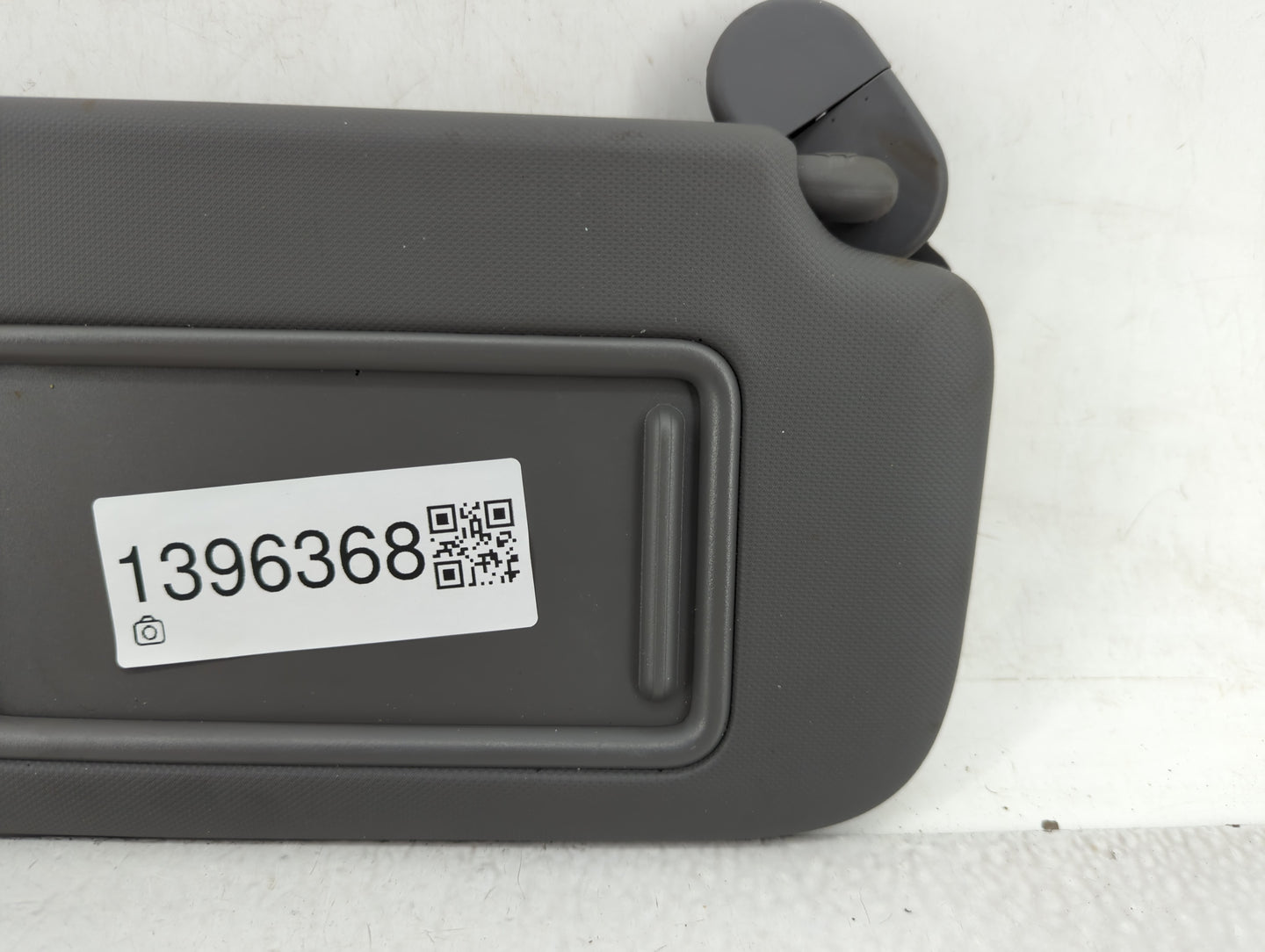 2025 Hyundai Elantra Sun Visor Shade Replacement Driver Left Mirror Fits OEM Used Auto Parts - Oemusedautoparts1.com