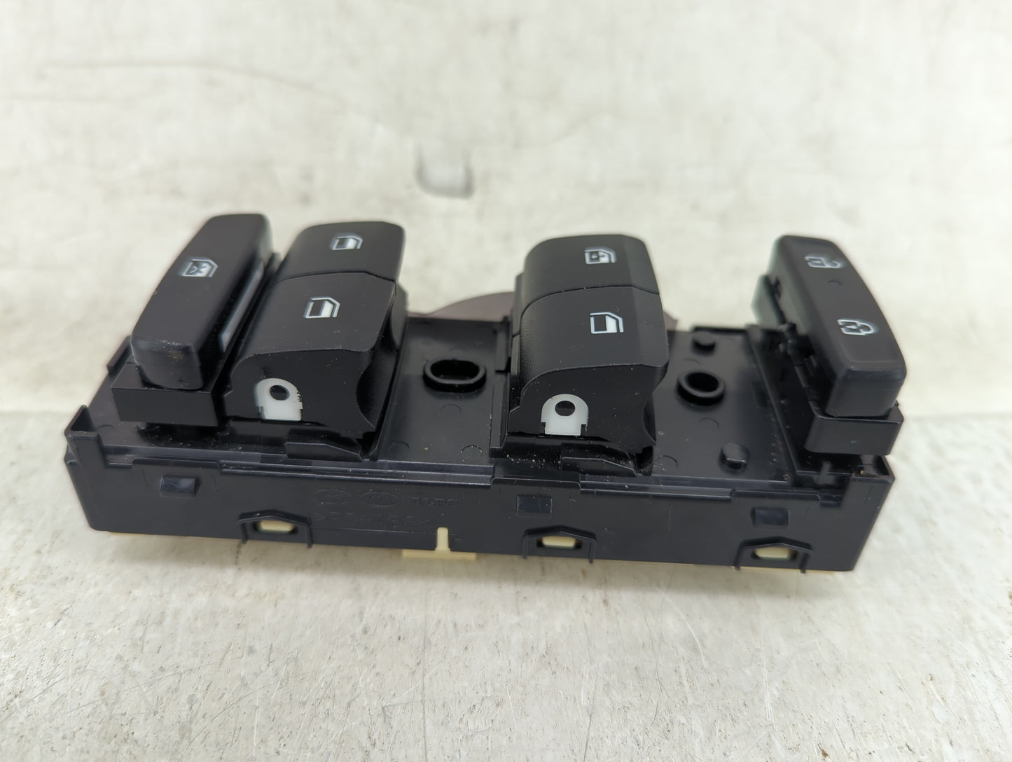 2025 Hyundai Elantra Master Power Window Switch Replacement Driver Side Left P/N:93571-AA2104 Fits OEM Used Auto Parts - Oem