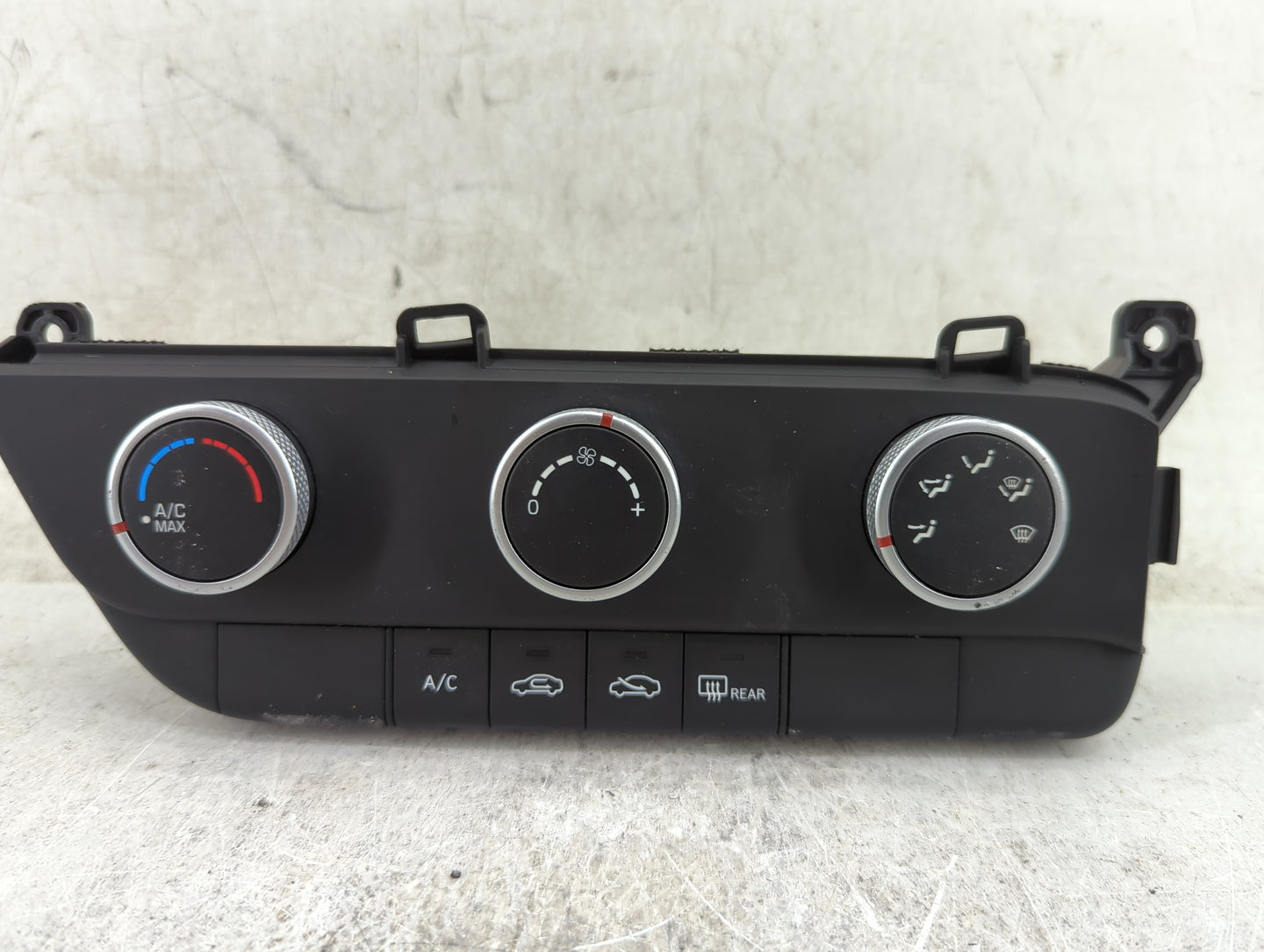 2025 Hyundai Elantra Climate Control Module Temperature AC/Heater Replacement P/N:97250-AACB0LS5 Fits OEM Used Auto Parts - 
