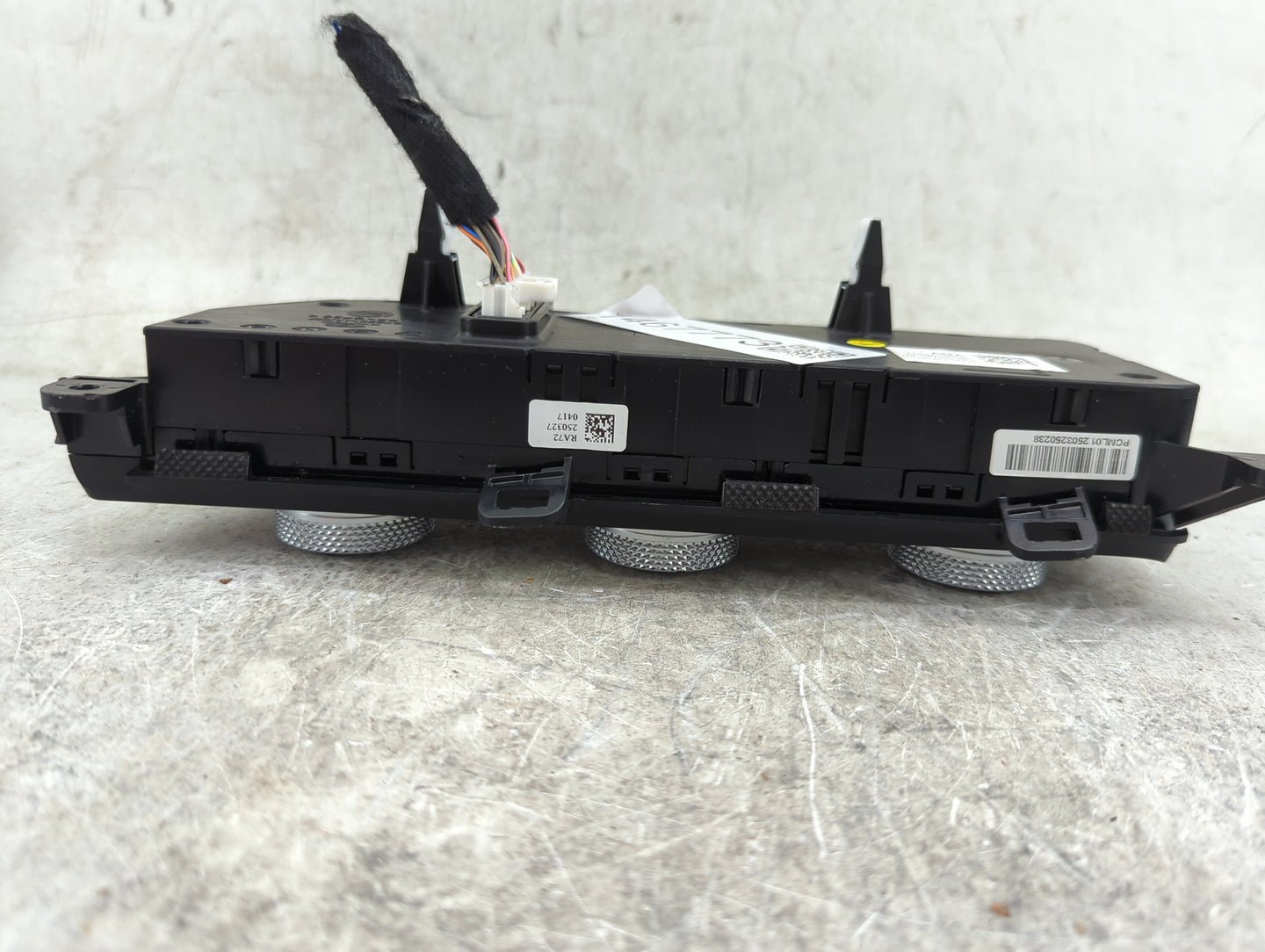 2025 Hyundai Elantra Climate Control Module Temperature AC/Heater Replacement P/N:97250-AACB0LS5 Fits OEM Used Auto Parts - 