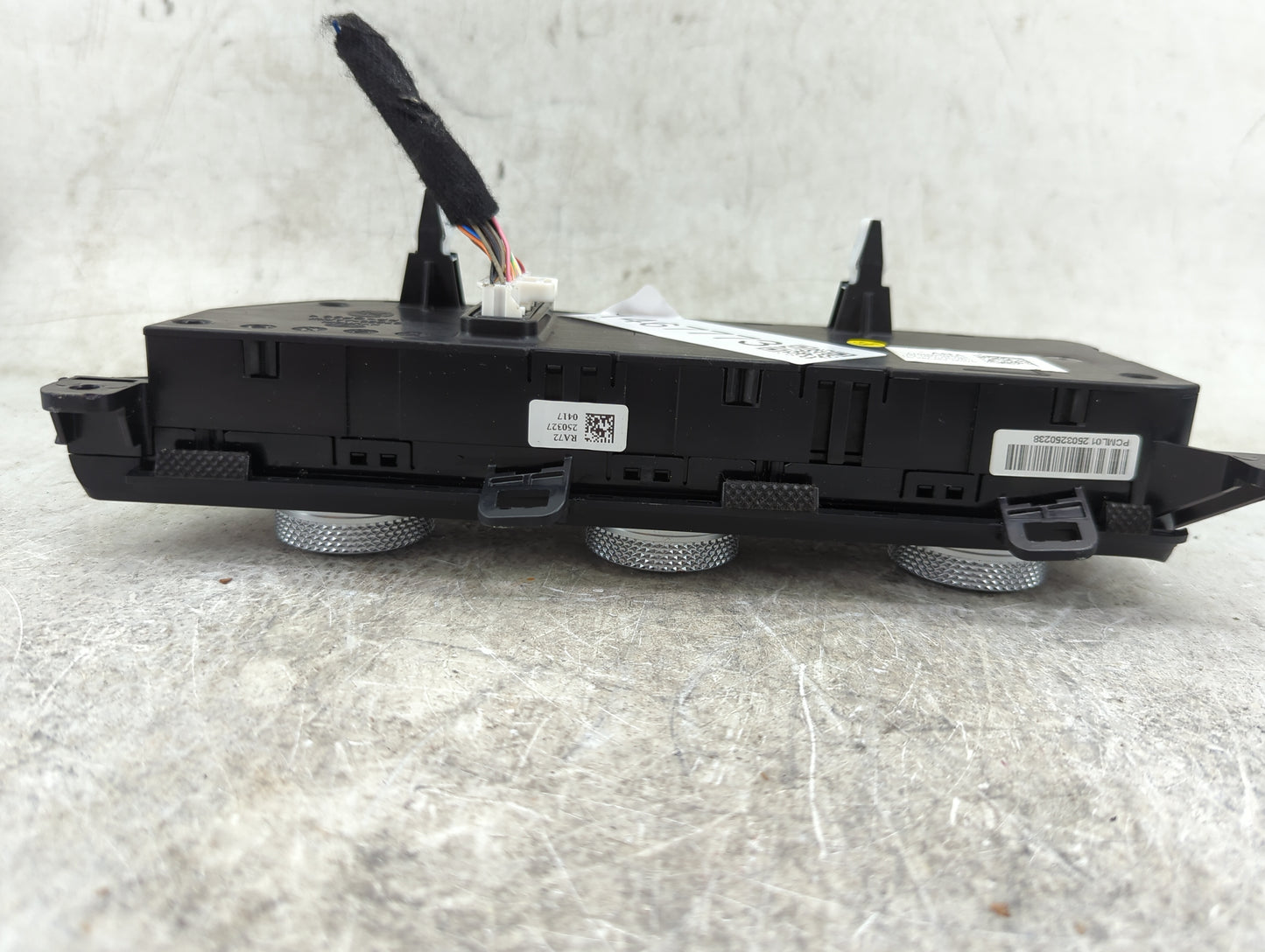 2025 Hyundai Elantra Climate Control Module Temperature AC/Heater Replacement P/N:97250-AACB0LS5 Fits OEM Used Auto Parts - 