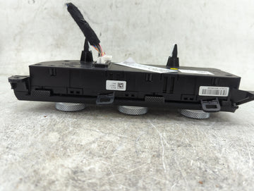 2025 Hyundai Elantra Climate Control Module Temperature AC/Heater Replacement P/N:97250-AACB0LS5 Fits OEM Used Auto Parts