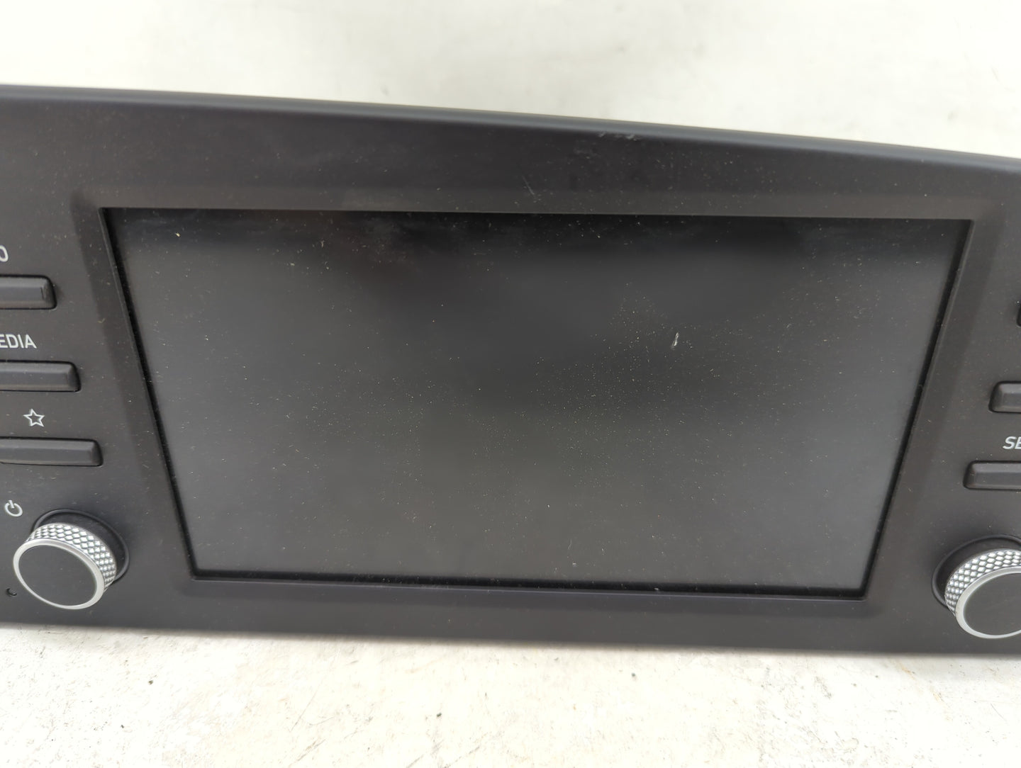 2025 Hyundai Elantra Radio AM FM Cd Player Receiver Replacement P/N:96160AADA0LS5 DA3300AAN, TQ8-DA3300AAN Fits OEM Used Aut