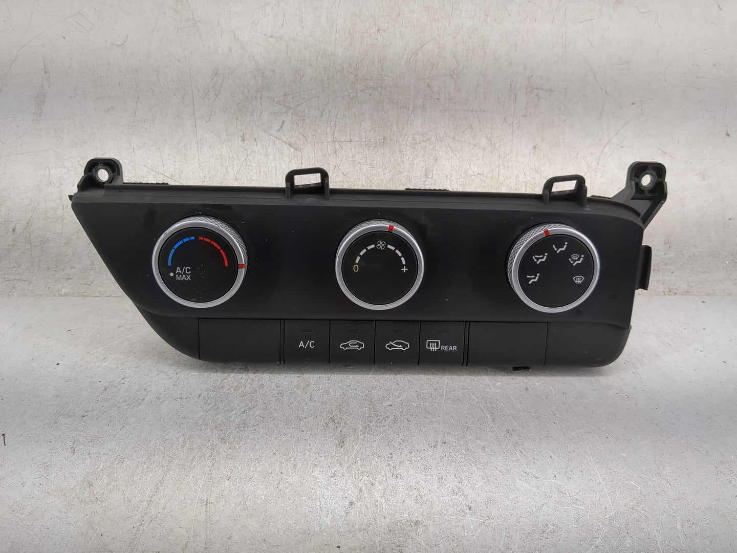 2025 Hyundai Elantra Climate Control Module Temperature AC/Heater Replacement P/N:97250-AACB0LS5 Fits OEM Used Auto Parts - 