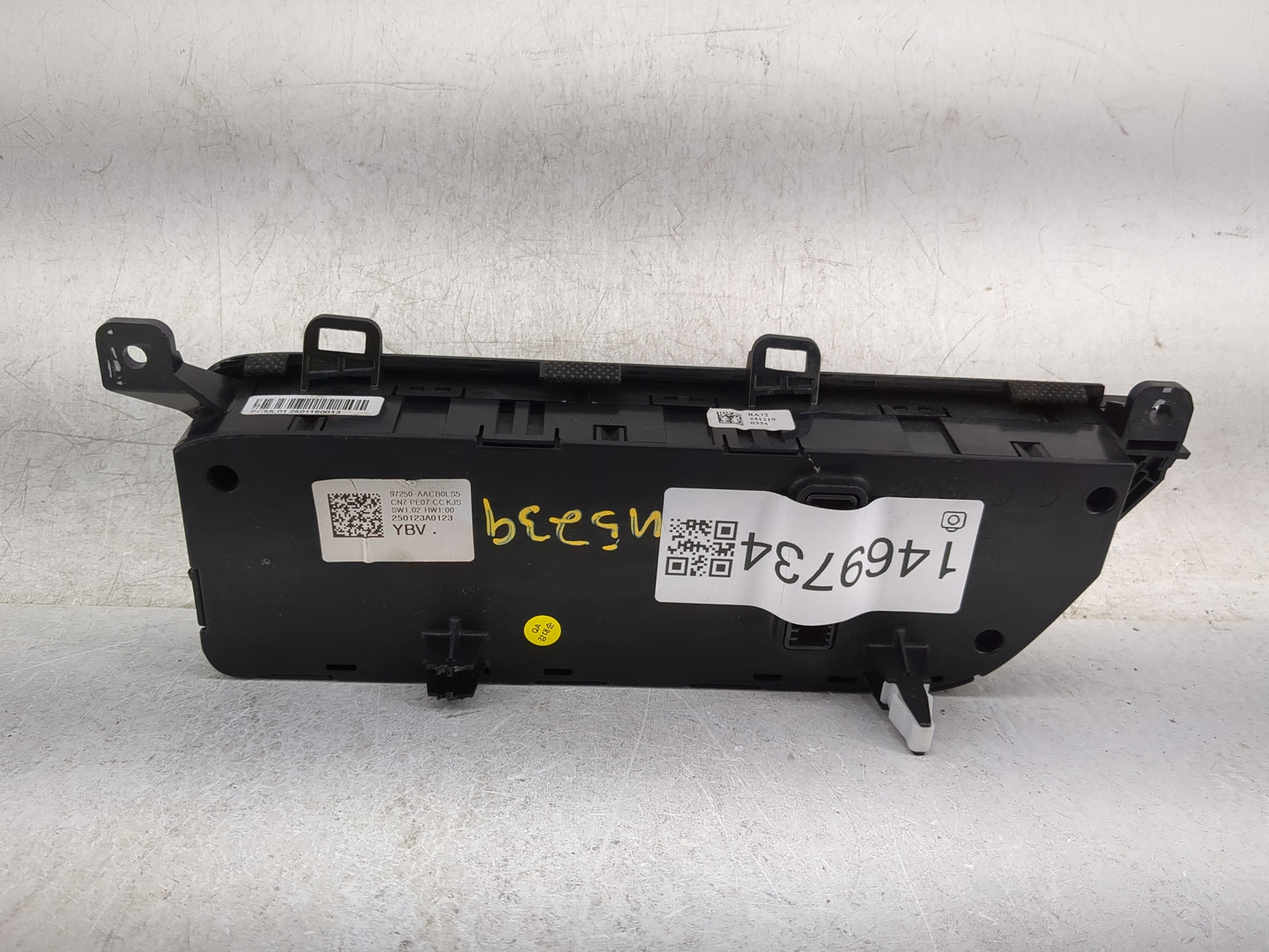 2025 Hyundai Elantra Climate Control Module Temperature AC/Heater Replacement P/N:97250-AACB0LS5 Fits OEM Used Auto Parts - 