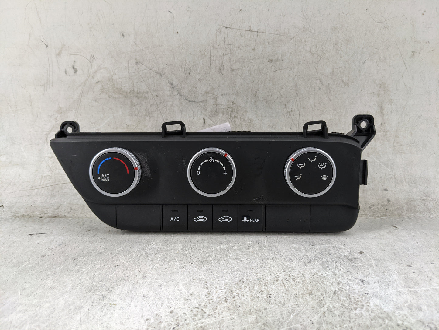 2025 Hyundai Elantra Climate Control Module Temperature AC/Heater Replacement P/N:97250-AACB0LS5 Fits OEM Used Auto Parts - 
