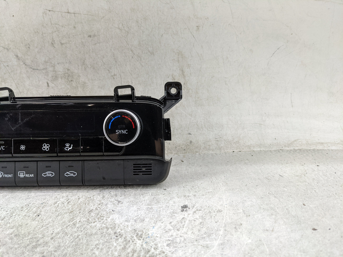2025 Hyundai Elantra Climate Control Module Temperature AC/Heater Replacement P/N:97250-AAIA0LS5 Fits OEM Used Auto Parts - 