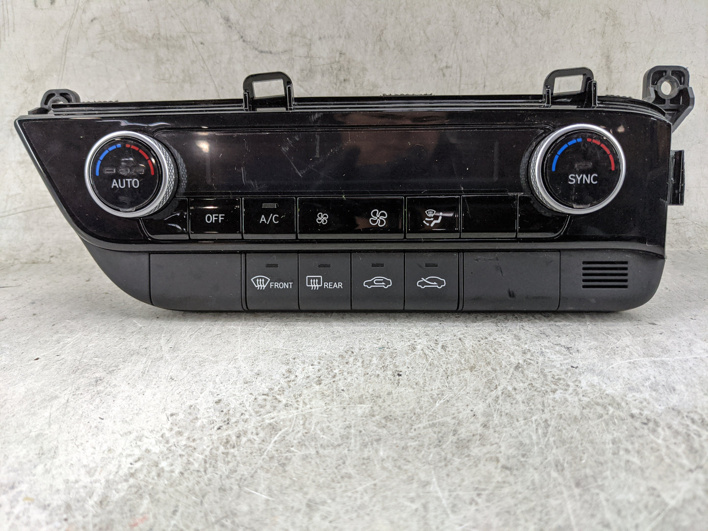 2025 Hyundai Elantra Climate Control Module Temperature AC/Heater Replacement P/N:97250-AAIA0LS5 Fits OEM Used Auto Parts - 