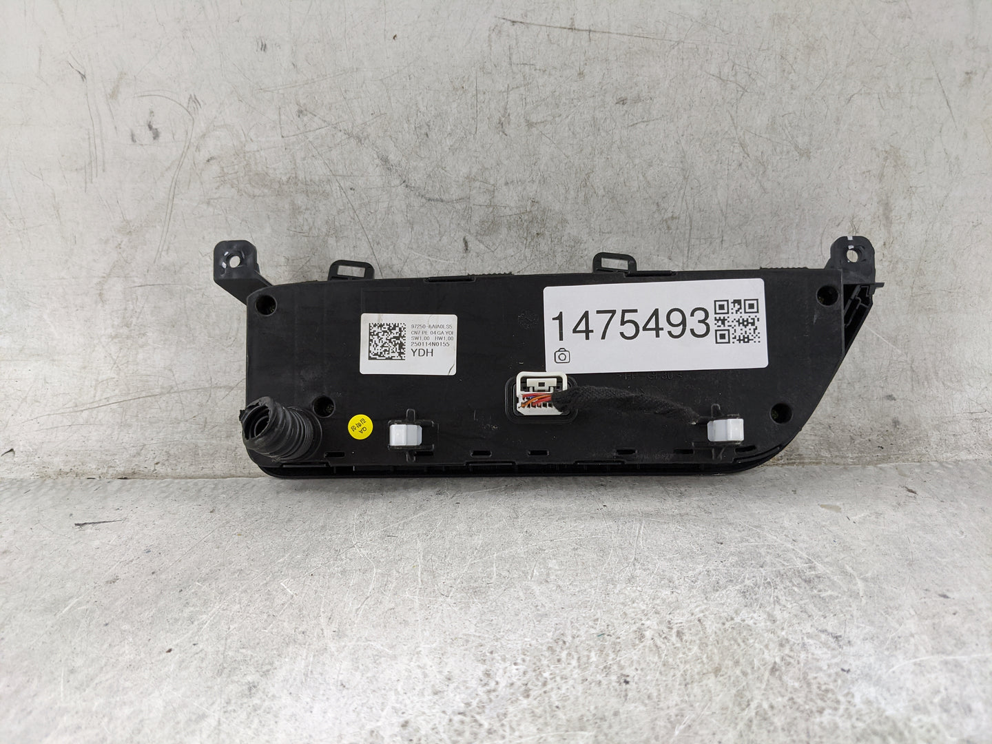2025 Hyundai Elantra Climate Control Module Temperature AC/Heater Replacement P/N:97250-AAIA0LS5 Fits OEM Used Auto Parts - 
