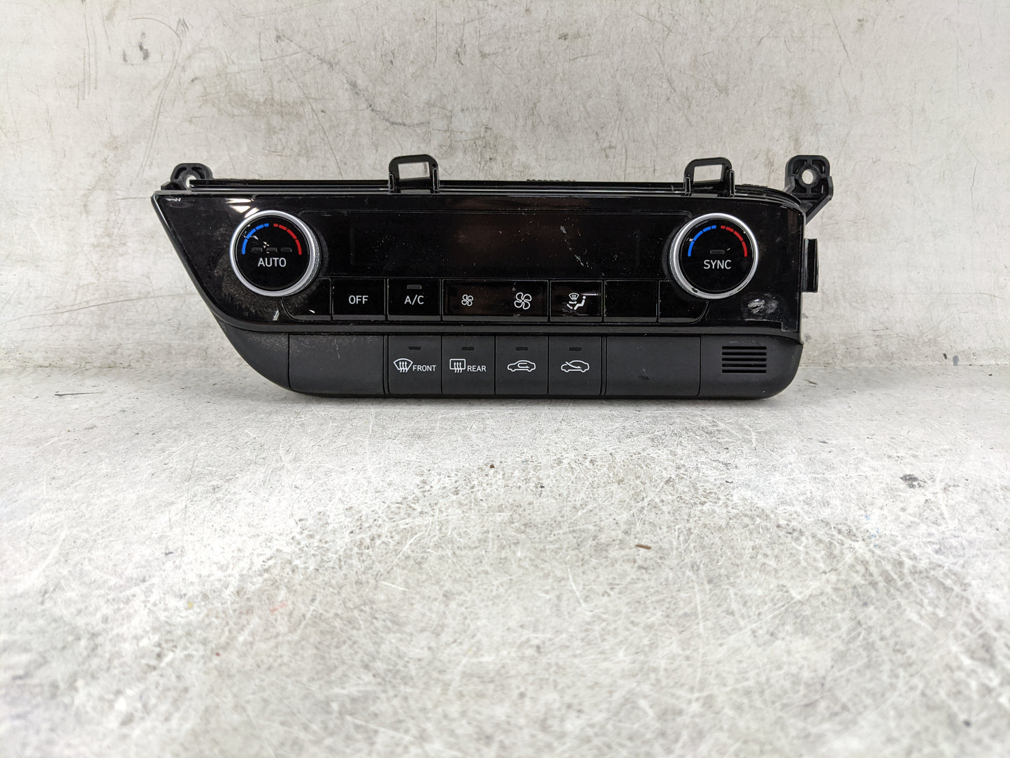 2025 Hyundai Elantra Climate Control Module Temperature AC/Heater Replacement P/N:97250-AAIA0LS5 Fits OEM Used Auto Parts - 