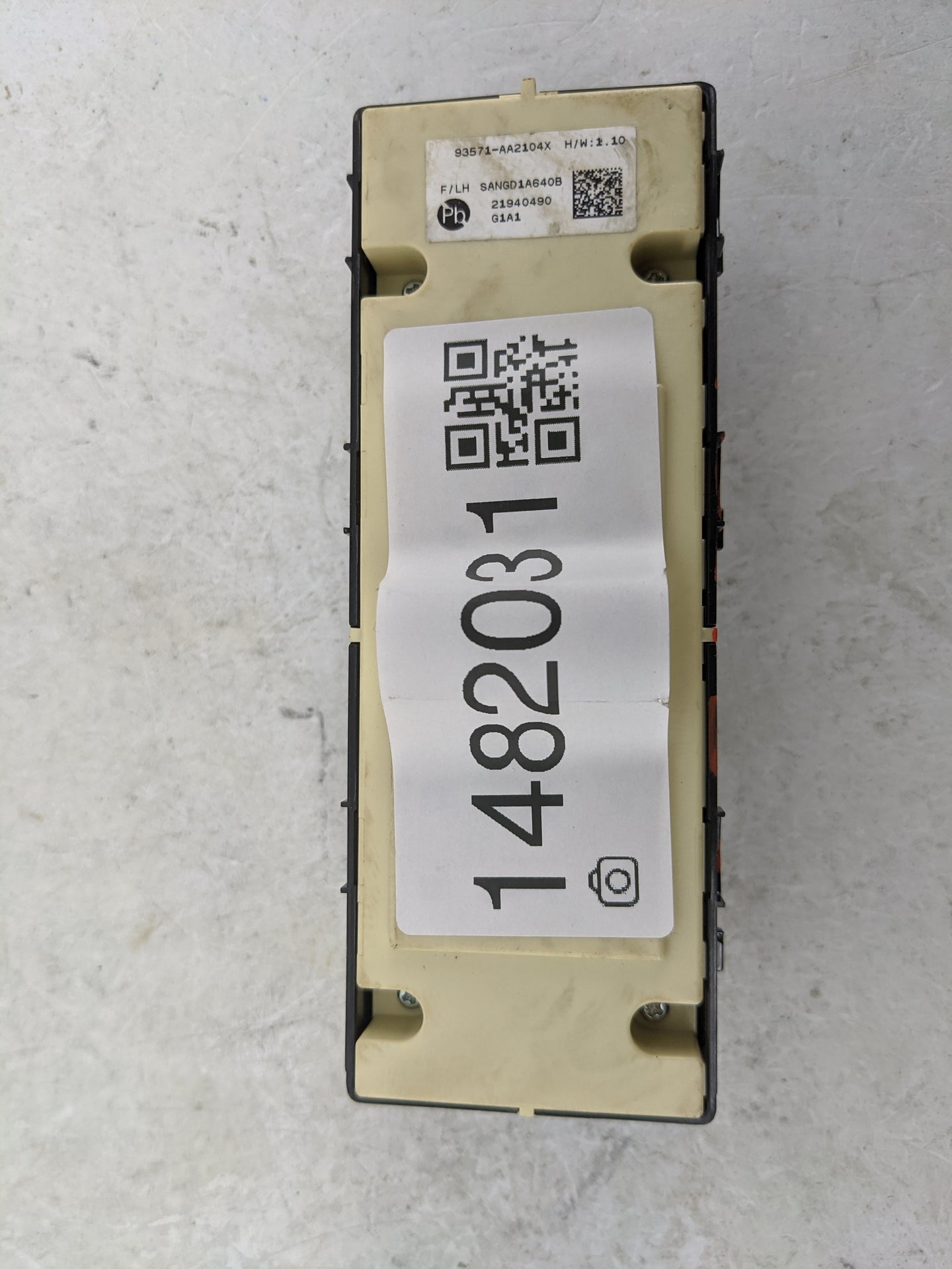 2025 Hyundai Elantra Master Power Window Switch Replacement Driver Side Left P/N:93571-AA2104X SANGD1A640B, 21940490 Fits OE