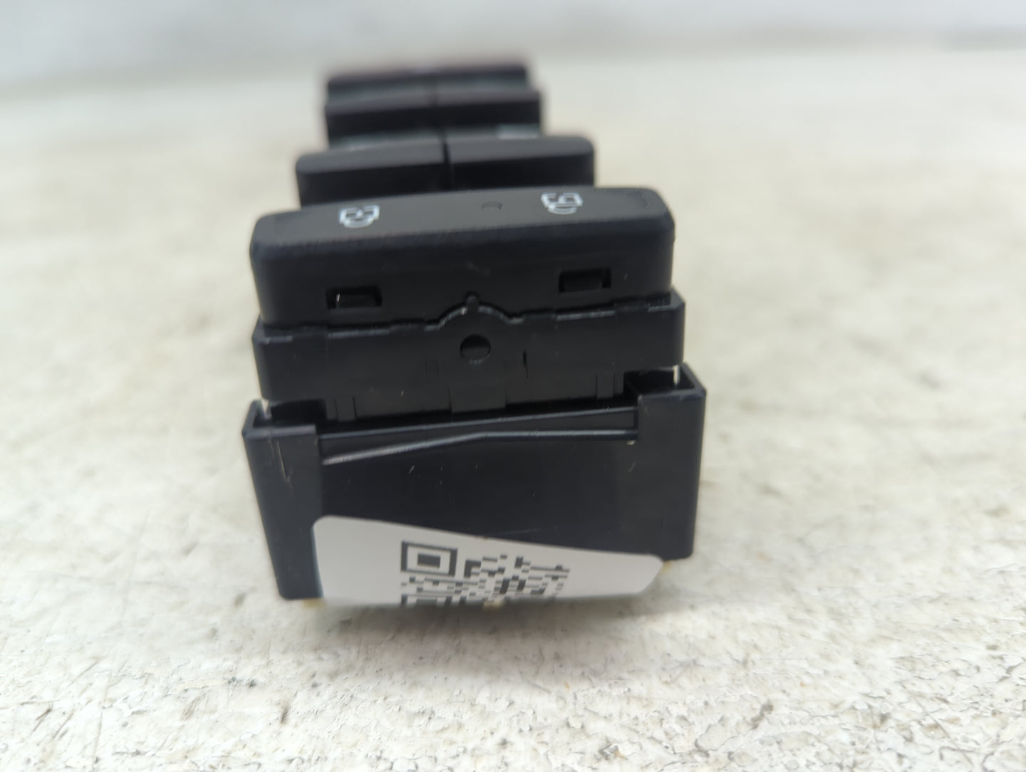 2025 Hyundai Elantra Master Power Window Switch Replacement Driver Side Left Fits OEM Used Auto Parts - Oemusedautoparts1.co