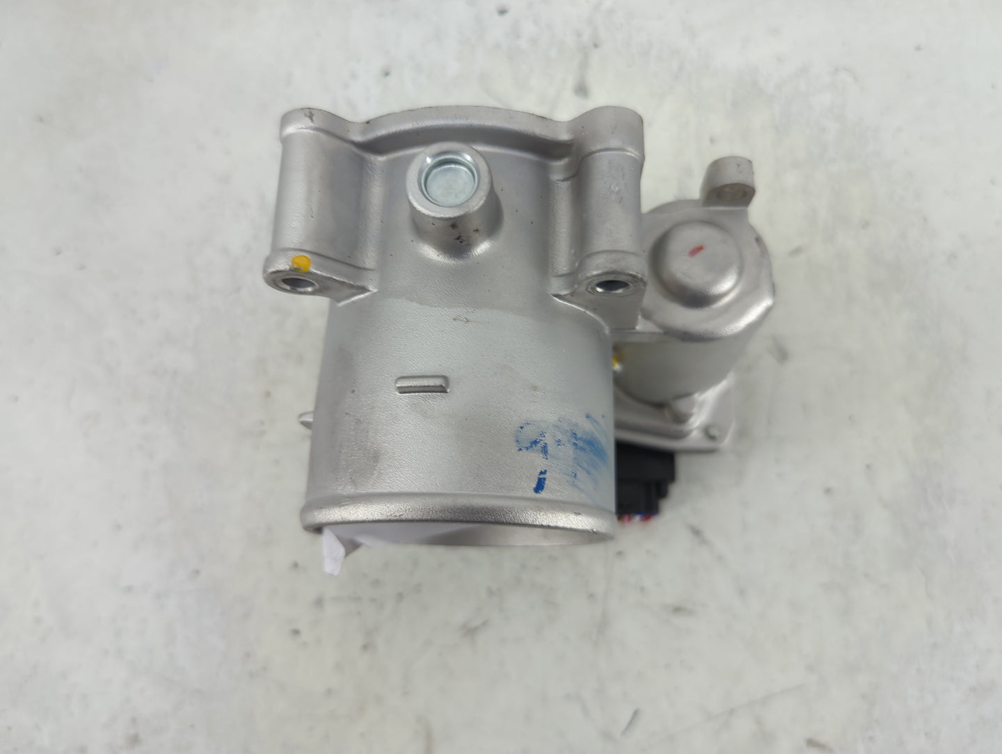 2021-2022 Hyundai Elantra Throttle Body P/N:35100-2J410 6270 01J24 Fits Fits 2021 2022 OEM Used Auto Parts - Oemusedautopart