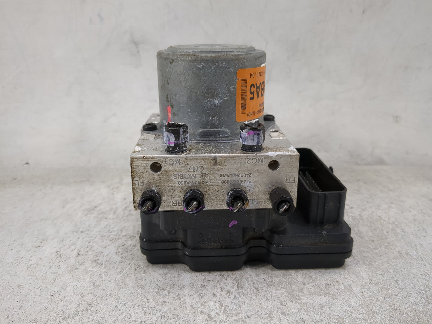2021-2022 Hyundai Elantra ABS Pump Control Module Replacement P/N:58910-AA850 58900-AA850, 61589-43200 Fits Fits 2021 2022 O