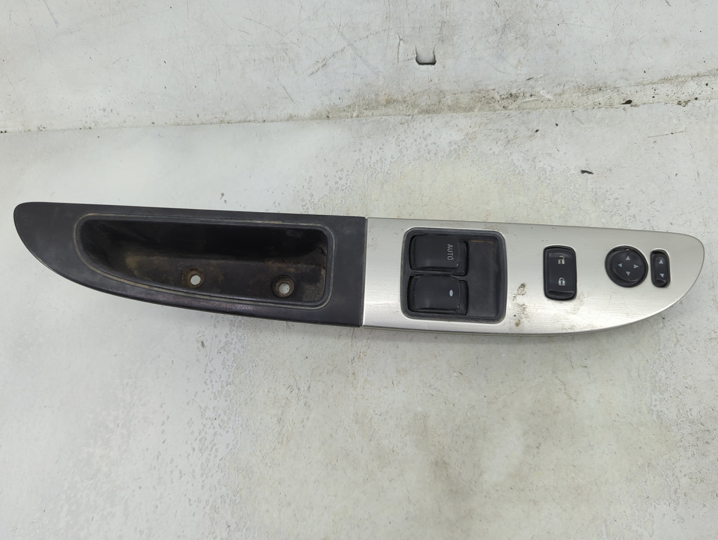 2025 Hyundai Elantra Master Power Window Switch Replacement Driver Side Left P/N:10315842 Fits OEM Used Auto Parts - Oemused