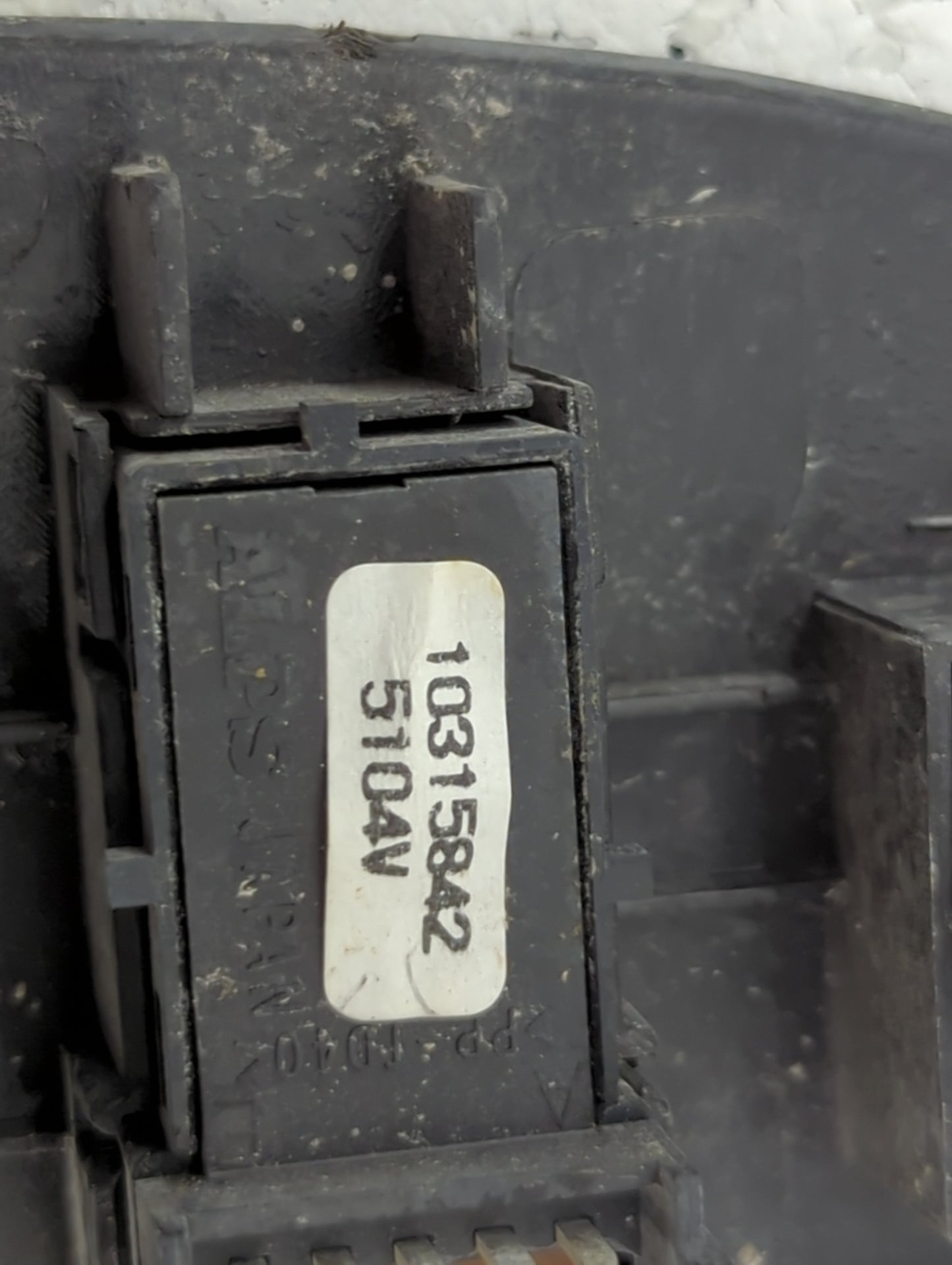 2025 Hyundai Elantra Master Power Window Switch Replacement Driver Side Left P/N:10315842 Fits OEM Used Auto Parts - Oemused