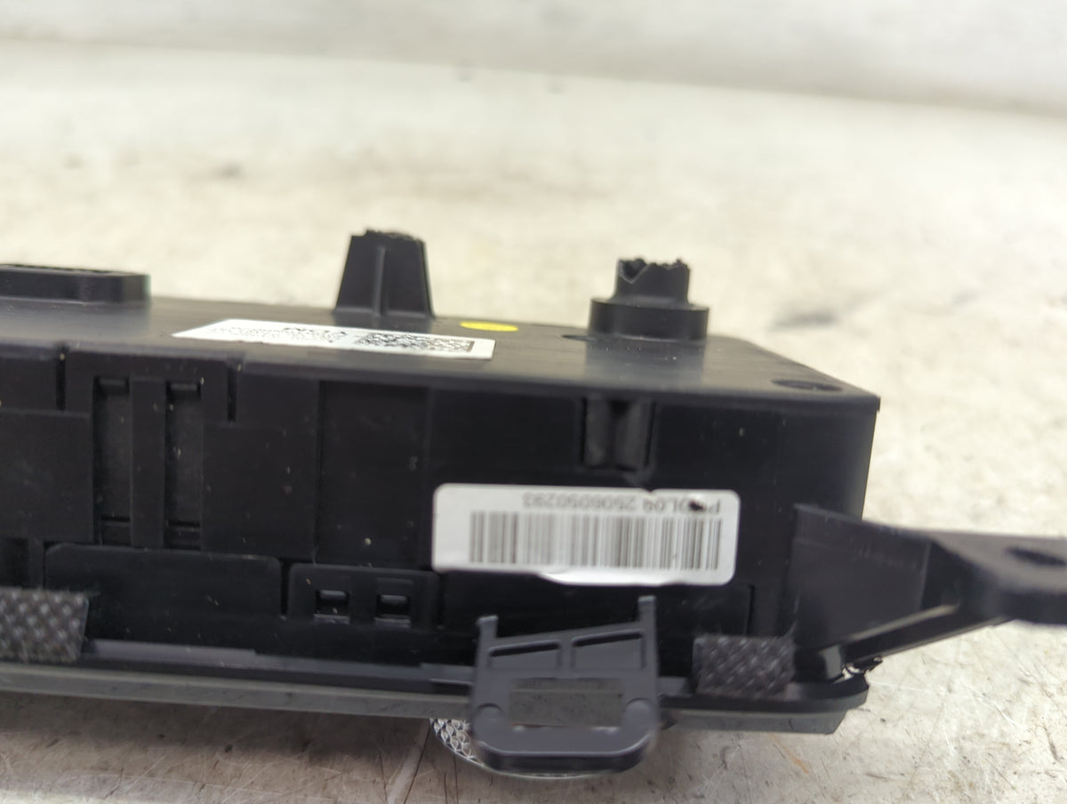 2025 Hyundai Elantra Climate Control Module Temperature AC/Heater Replacement P/N:97250AAIF0LS 97250AA0F0 Fits OEM Used Auto