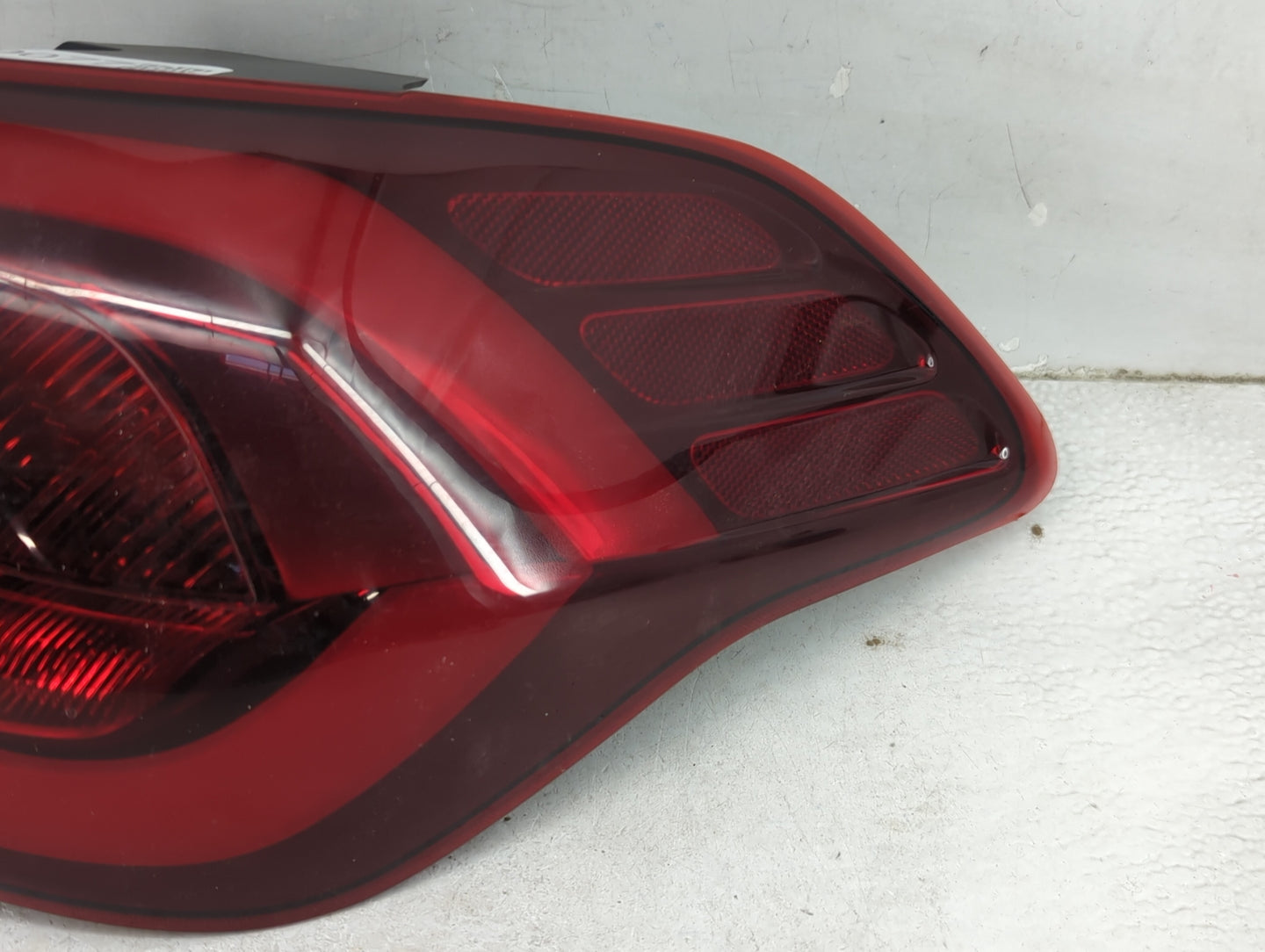 2025 Hyundai Genesis Tail Light Assembly Driver Left OEM P/N:92402 Fits OEM Used Auto Parts - Oemusedautoparts1.com
