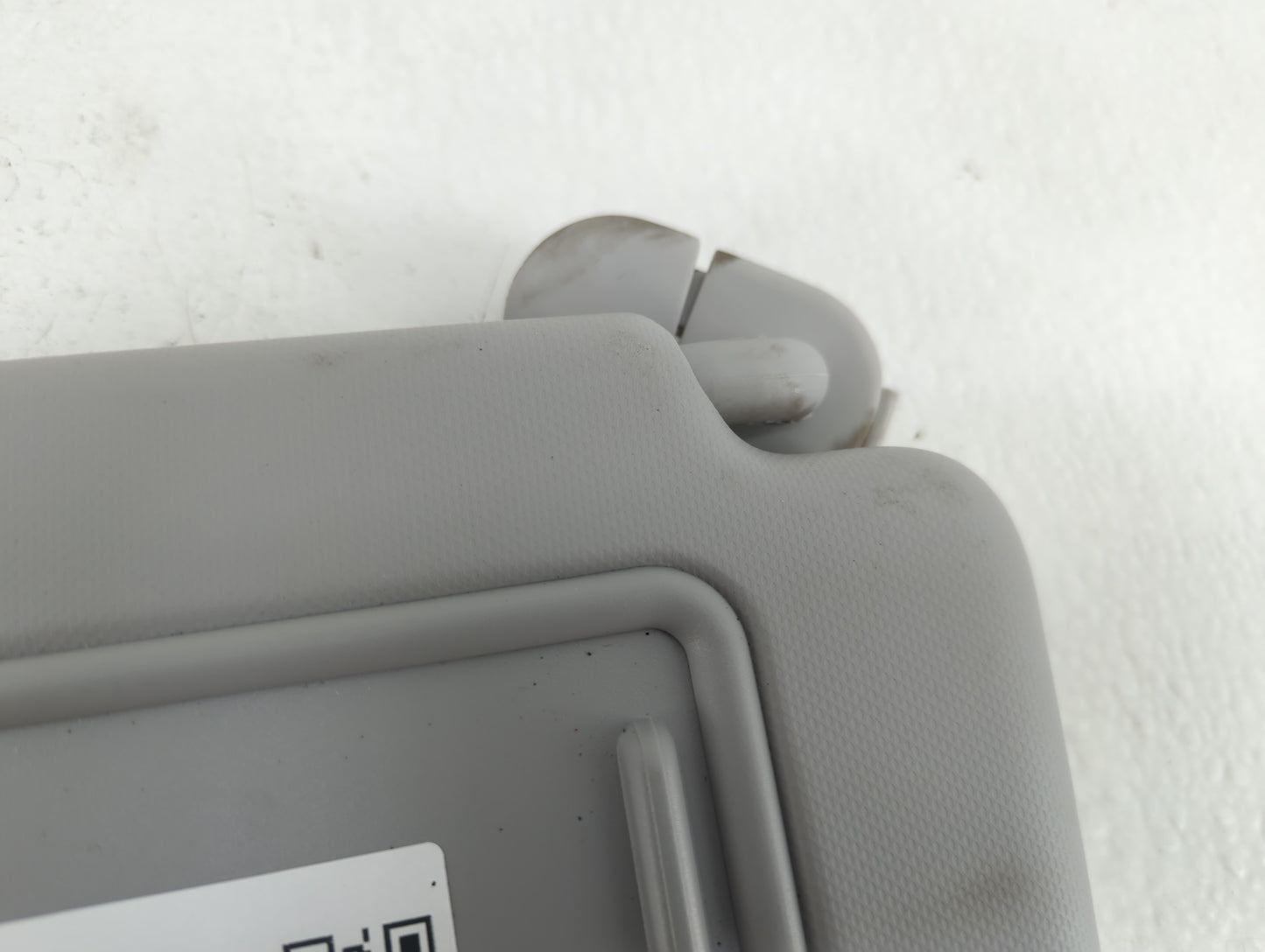 2025 Hyundai Kona Sun Visor Shade Replacement Driver Left Mirror Fits OEM Used Auto Parts - Oemusedautoparts1.com