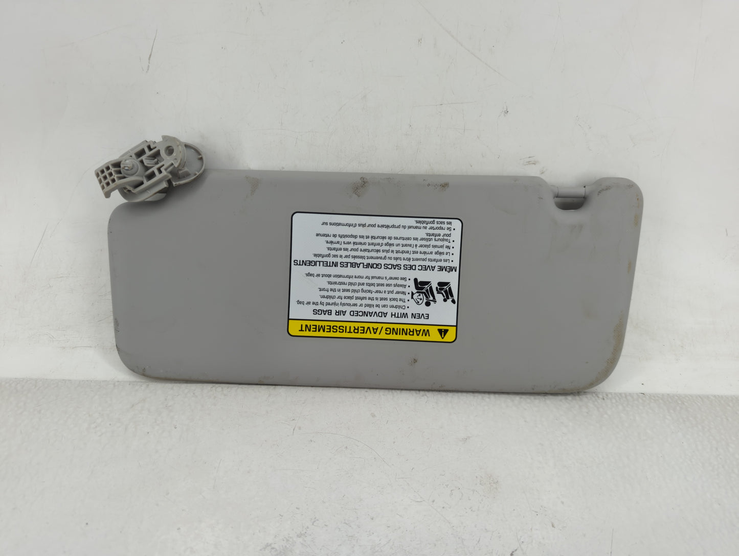 2025 Hyundai Kona Sun Visor Shade Replacement Driver Left Mirror Fits OEM Used Auto Parts - Oemusedautoparts1.com