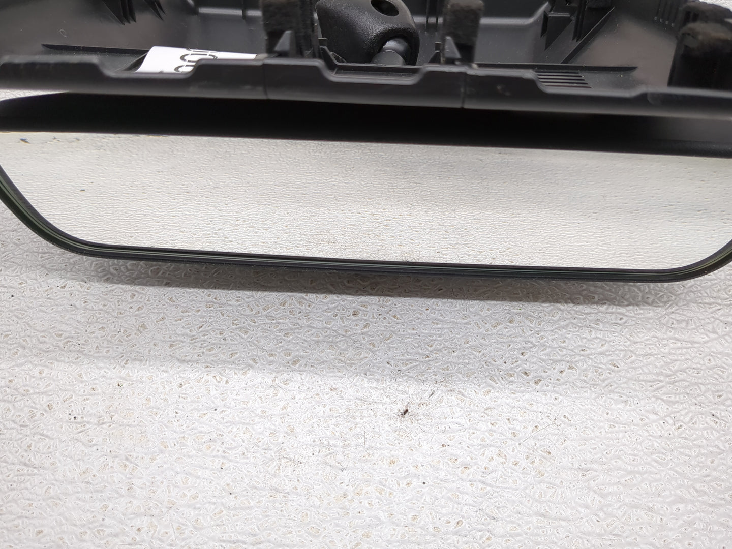 2025 Hyundai Kona Interior Rear View Mirror Replacement OEM P/N:E13049896 Fits OEM Used Auto Parts - Oemusedautoparts1.com