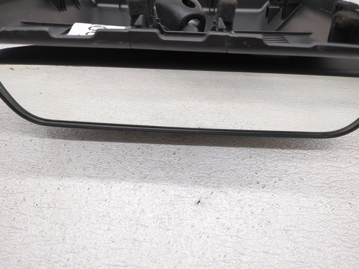 2025 Hyundai Kona Interior Rear View Mirror Replacement OEM P/N:E13049896 Fits OEM Used Auto Parts - Oemusedautoparts1.com