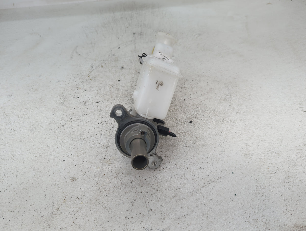 2025 Hyundai Kona Brake Master Cylinder - Oemusedautoparts1.com