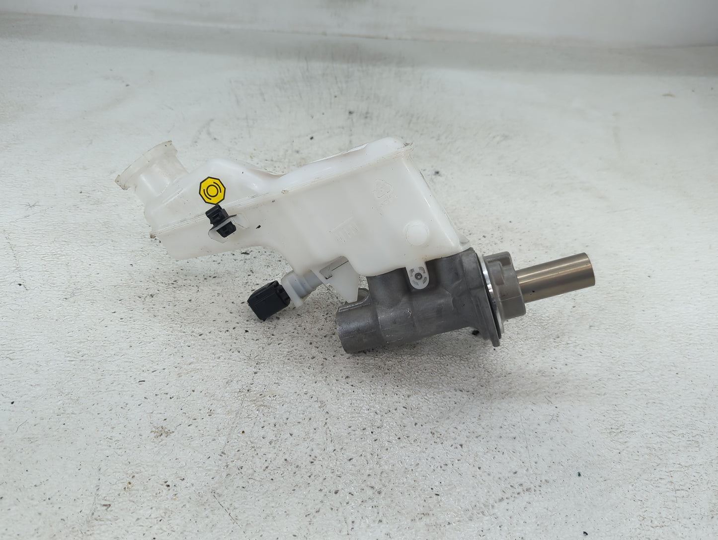 2025 Hyundai Kona Brake Master Cylinder - Oemusedautoparts1.com
