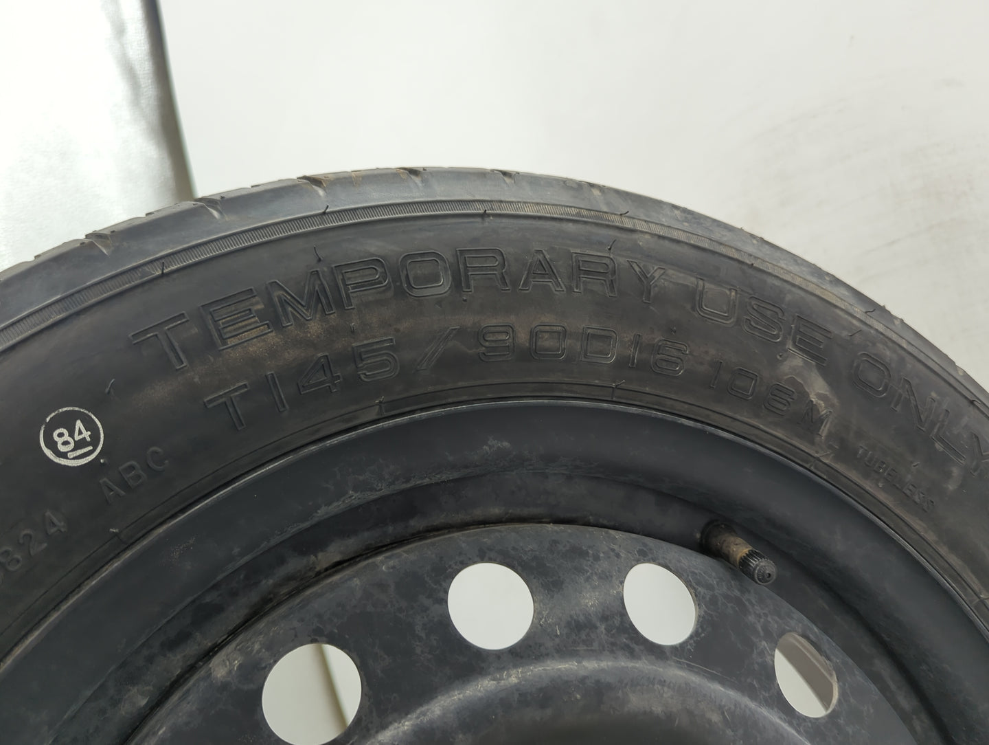 2018-2022 Hyundai Kona Spare Donut Tire Wheel Rim Oem 1490767 - Oemusedautoparts1.com