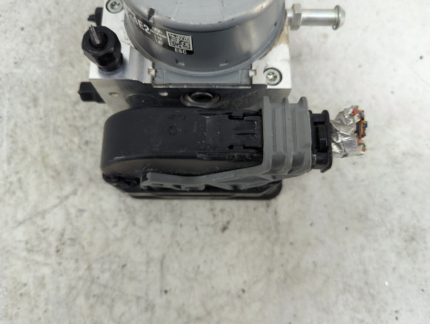 2025 Hyundai Kona ABS Pump Control Module Replacement P/N:58900-BE200 58910-BE200, 06.2102-8331.4, 28.5180-5717.3 Fits OEM U