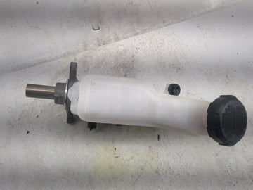 2025 Hyundai Kona Brake Master Cylinder 1498343