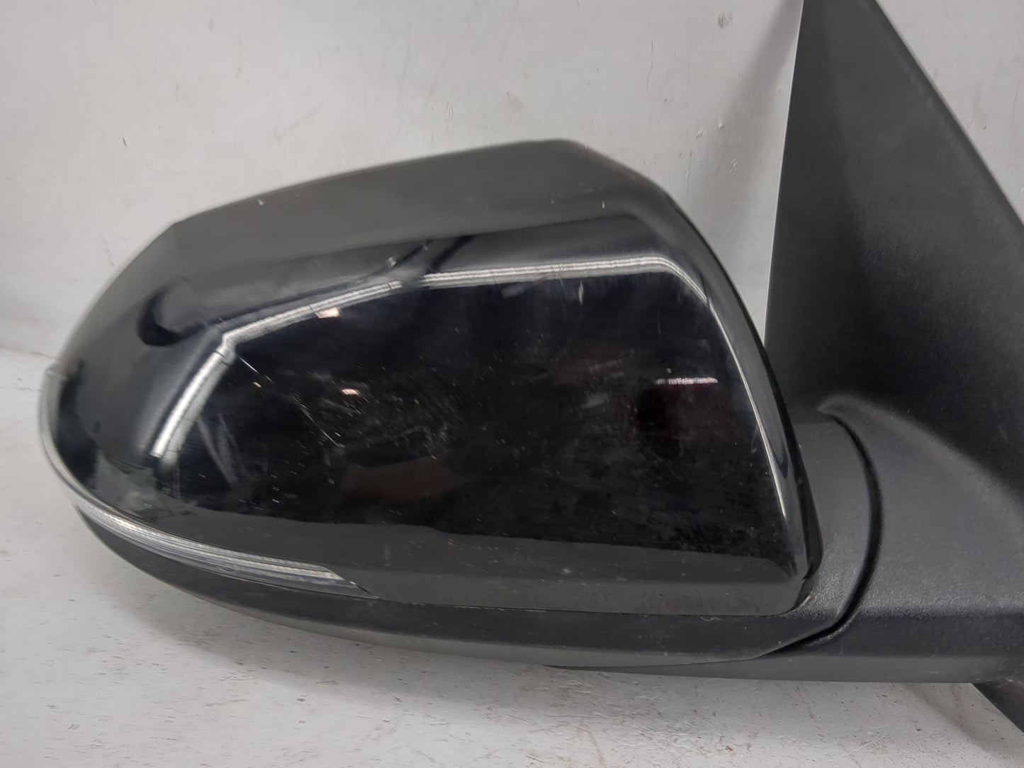 2025 Hyundai Kona Passenger Side View Mirror - Right Door Mirror OEM Used - Oemusedautoparts1.com