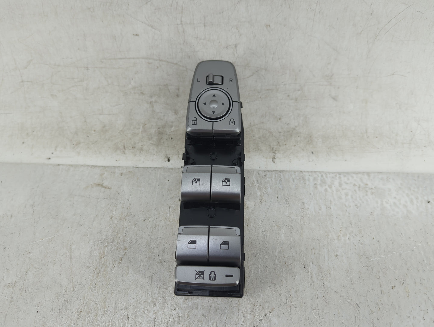 2025 Hyundai Palisade Master Power Window Switch Replacement Driver Side Left Fits OEM Used Auto Parts - Oemusedautoparts1.c