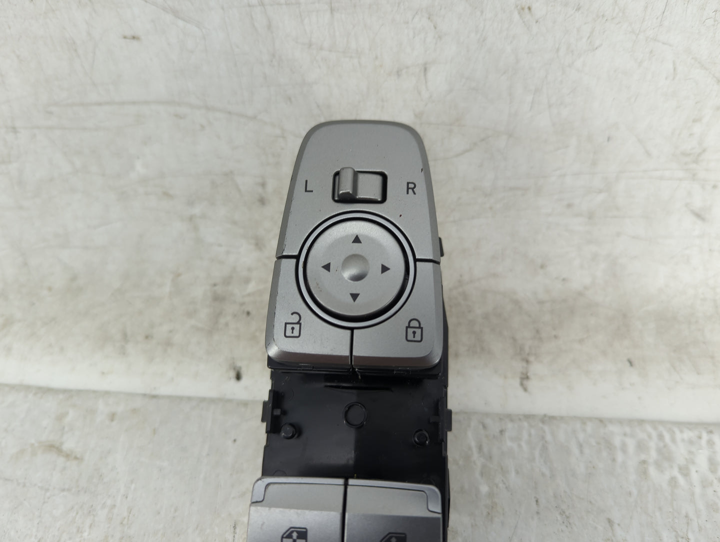 2025 Hyundai Palisade Master Power Window Switch Replacement Driver Side Left Fits OEM Used Auto Parts - Oemusedautoparts1.c