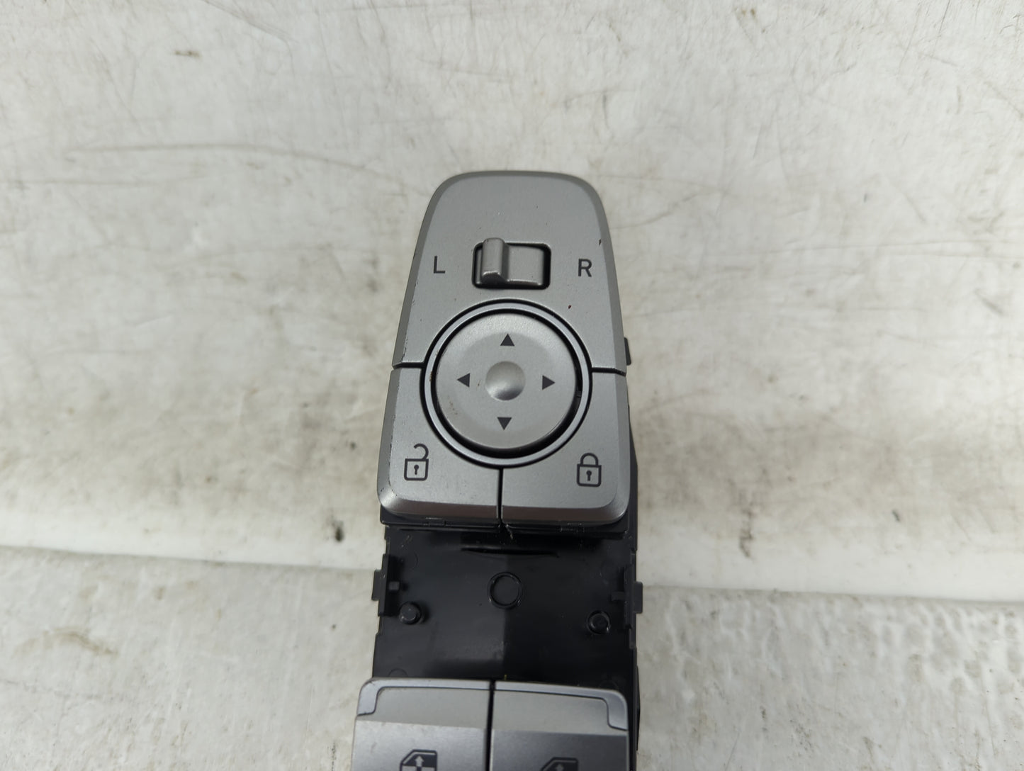 2025 Hyundai Palisade Master Power Window Switch Replacement Driver Side Left Fits OEM Used Auto Parts - Oemusedautoparts1.c