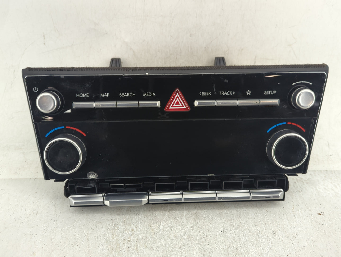 2025 Hyundai Santa Fe Climate Control Module Temperature AC/Heater Replacement P/N:97250 R6300VCA Fits OEM Used Auto Parts -