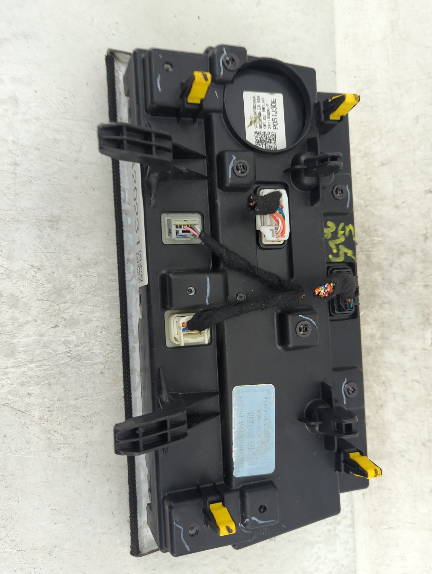 2025 Hyundai Santa Fe Climate Control Module Temperature AC/Heater Replacement P/N:97250 R6300VCA Fits OEM Used Auto Parts -