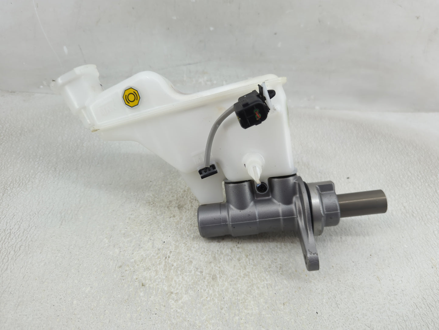 2025 Hyundai Tucson Brake Master Cylinder - Oemusedautoparts1.com