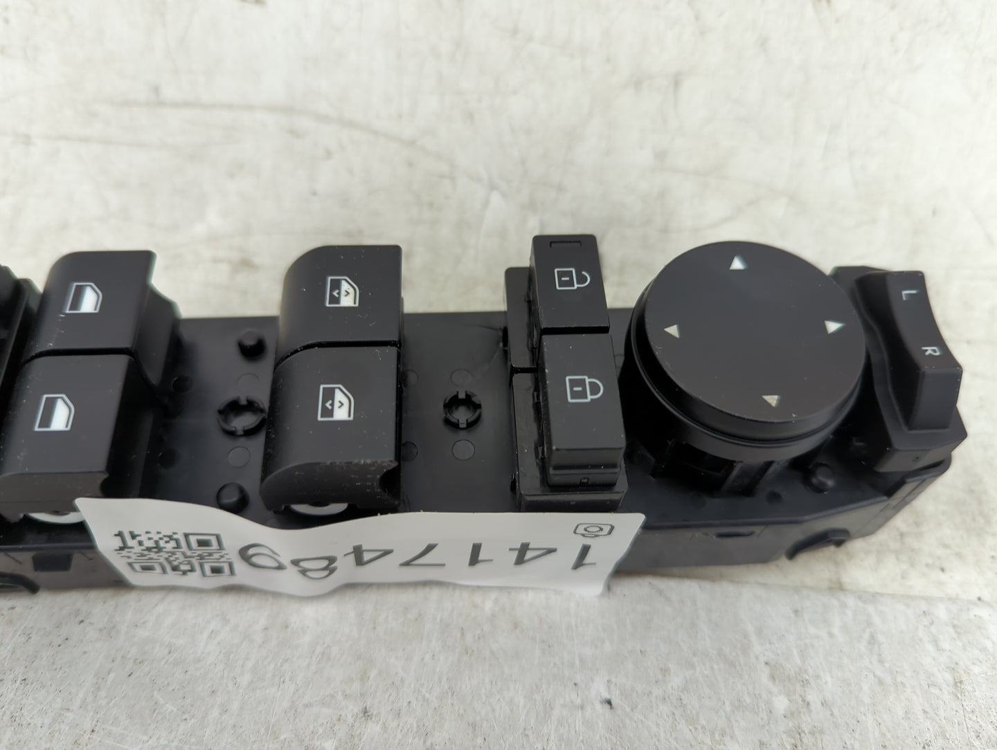 2025 Hyundai Tucson Master Power Window Switch Replacement Driver Side Left P/N:93571-N9670 Fits OEM Used Auto Parts - Oemus