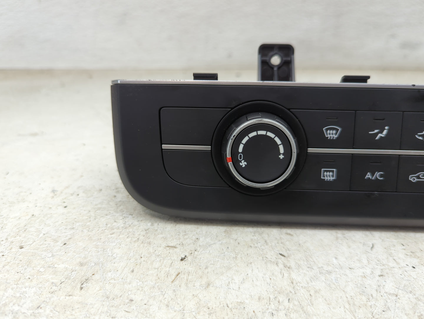 2025 Hyundai Tucson Climate Control Module Temperature AC/Heater Replacement P/N:97250-CW540LS5 Fits OEM Used Auto Parts - O