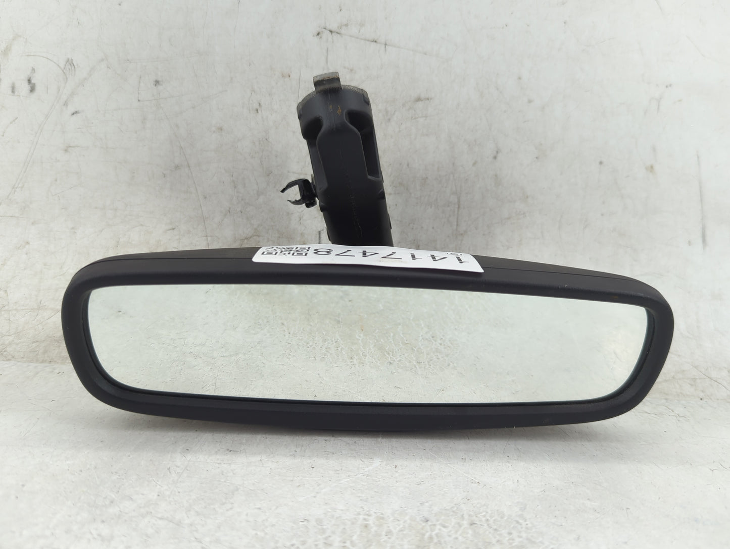 2025 Jeep Cherokee Interior Rear View Mirror Replacement OEM P/N:E11048418 Fits OEM Used Auto Parts - Oemusedautoparts1.com