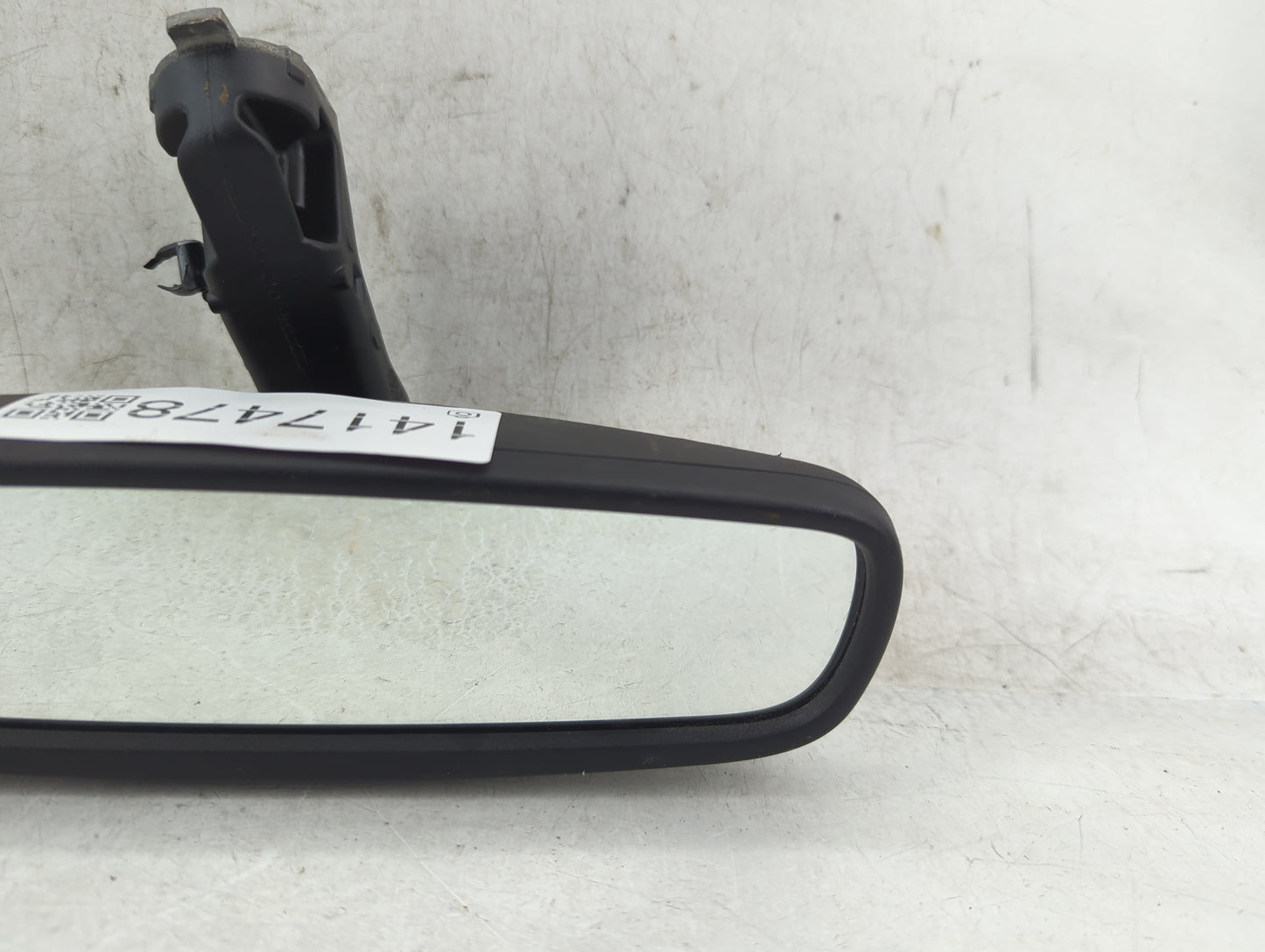 2025 Jeep Cherokee Interior Rear View Mirror Replacement OEM P/N:E11048418 Fits OEM Used Auto Parts - Oemusedautoparts1.com
